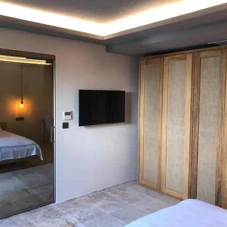 Life Butiq يالِكافاك